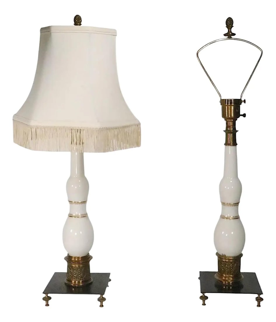 Stiffel Pair of Lenox China Table Lamps White Gold Trim: Stiffel Pair of Lenox China Table Lamps White Gold Trim Enhance your home decor with this exquisite pair of Stiffel table lamps, dating back to the 1970s/80s. These decorative lamps showcase elegant L