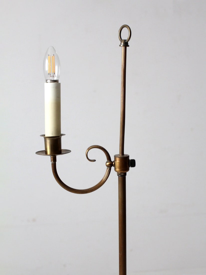Antique Brass Regency Style Floor Lamp 53 inch Vintage Charm: Antique Brass Regency Style Floor Lamp 53 inch Vintage Charm This Vintage Regency Style Floor Lamp exudes the charm of the Regency era, featuring a graceful bridge arm and an elegant antique brass fin