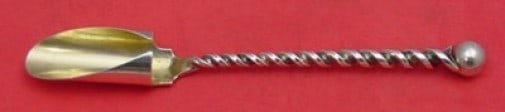 Whiting Twist & Ball Sterling Silver Gold-Washed Cheese Scoop 8.5": Whiting Twist & Ball Sterling Silver Gold-Washed Cheese Scoop 8.5" This elegant cheese scoop features the stunning Twist & Ball pattern by Whiting. Crafted from high-quality sterling silver and beauti