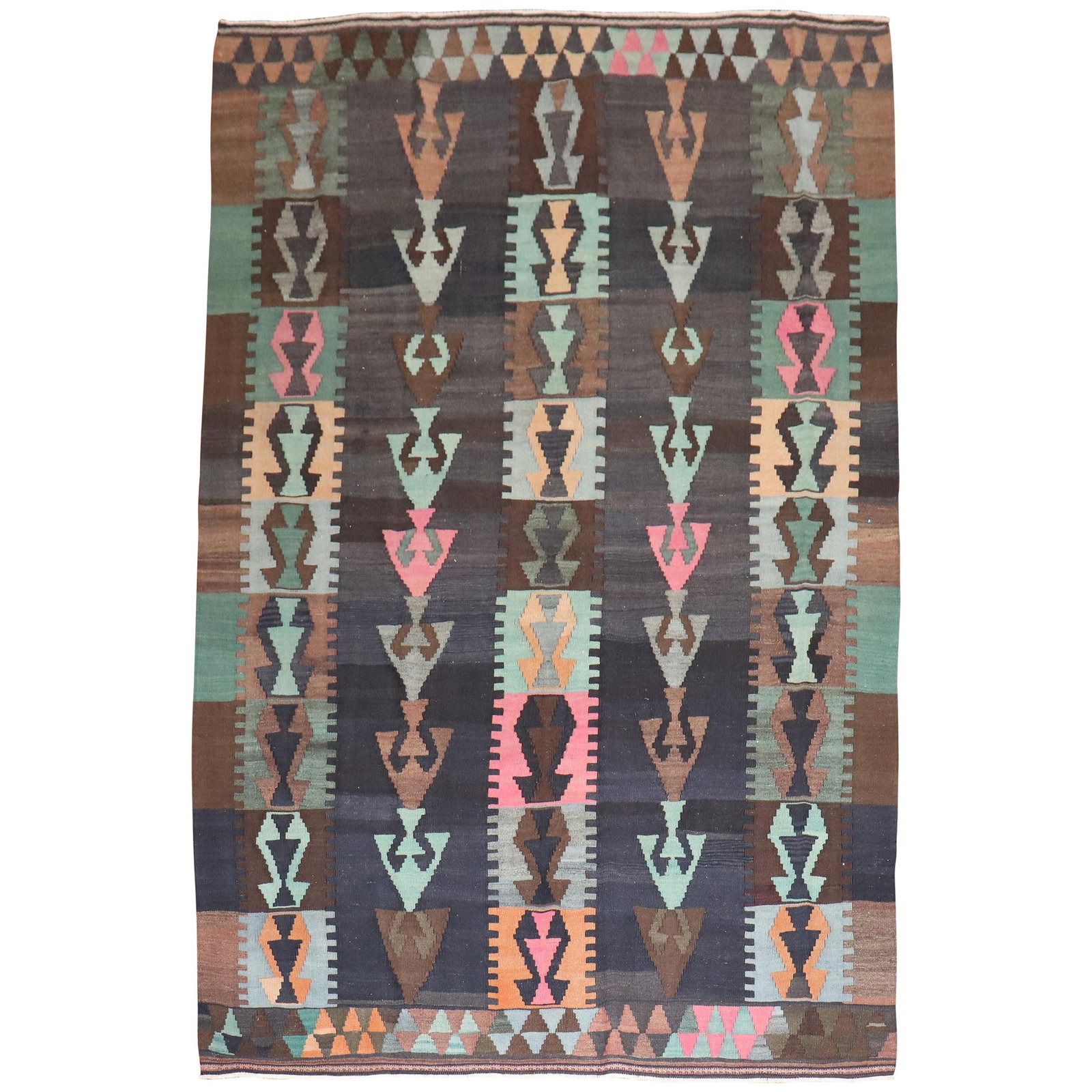 Turkish wool hand knotted bohemian kilim 76 x 113: Turkish wool hand knotted bohemian kilim 76 x 113 This exquisite Tribal Bohemian Vintage Turkish Kilim is a stunning flat-weave piece that adds a touch of authenticity and warmth to any space. Hand-kn