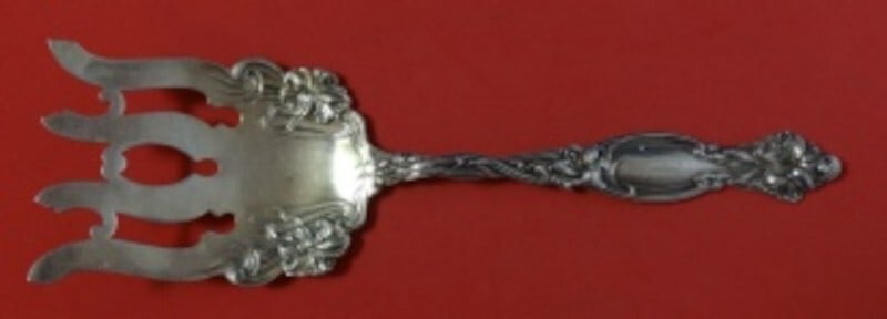 International Sterling Silver Frontenac Asparagus Fork 9 1/4 Inch Serving: International Sterling Silver Frontenac Asparagus Fork 9 1/4 Inch Serving This exquisite asparagus fork is part of the Frontenac pattern by International Sterling. Crafted from high-quality sterling s
