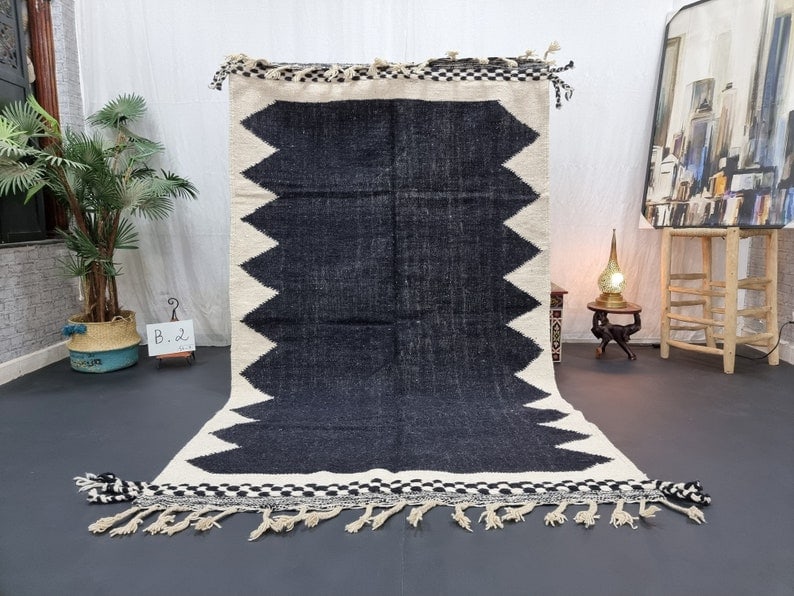 Handwoven Moroccan Rug 100% Local Sheep Wool 6.56 x 3.28 Feet: Handwoven Moroccan Rug 100% Local Sheep Wool 6.56 x 3.28 Feet Discover the beauty of this elegant authentic rug, meticulously handwoven in the Atlas Mountains by skilled local Berber women weavers. Cr