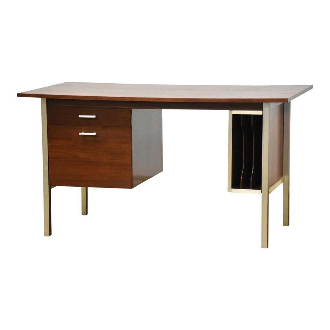 Mid Century Modern Paul McCobb Walnut Desk for Calvin: Mid Century Modern Paul McCobb Walnut Desk for Calvin This elegant mid-century modern desk, designed by Paul McCobb for Calvin, showcases a refined walnut finish complemented by light brass-colored al