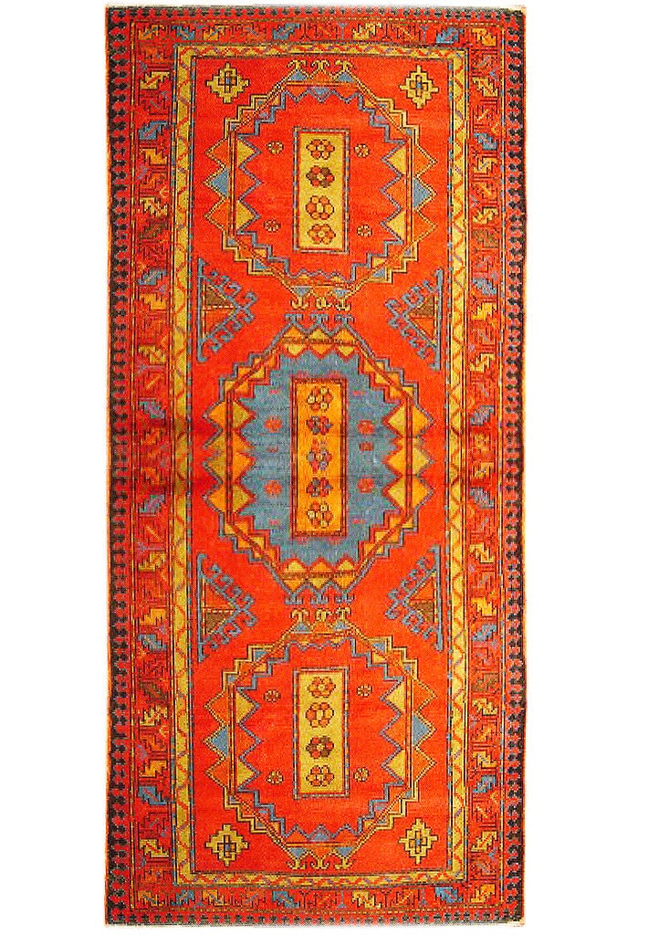 Handmade 3.9 x 7.5 Semi Antique Persian Azari Rug: Handmade 3.9 x 7.5 Semi Antique Persian Azari Rug Free continental US Shipping Enhance your living space with this exquisite 3.9 x 7.5 Semi-Antique Persian Azari Rug, a true masterpiece handcrafted by