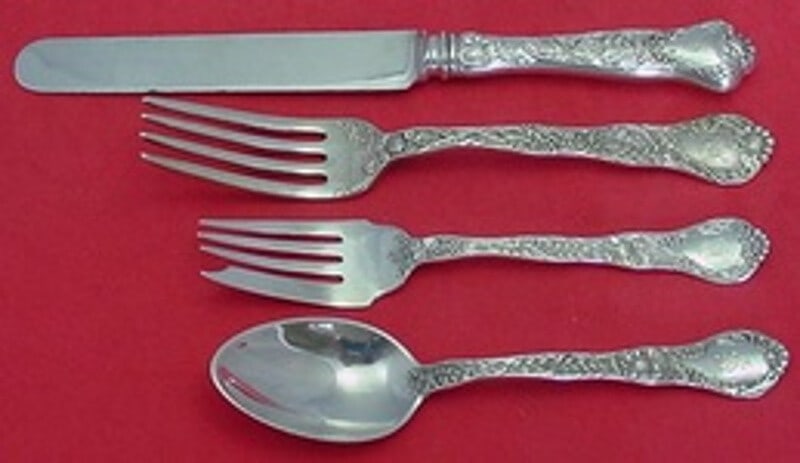 Gorham Meadow Sterling Silver 4-Piece Place Setting Multi-Motif: Gorham Meadow Sterling Silver 4-Piece Place Setting Multi-Motif Enhance your dining experience with this exquisite 4-piece place setting from the Meadow pattern by Gorham. Crafted from high-quality st