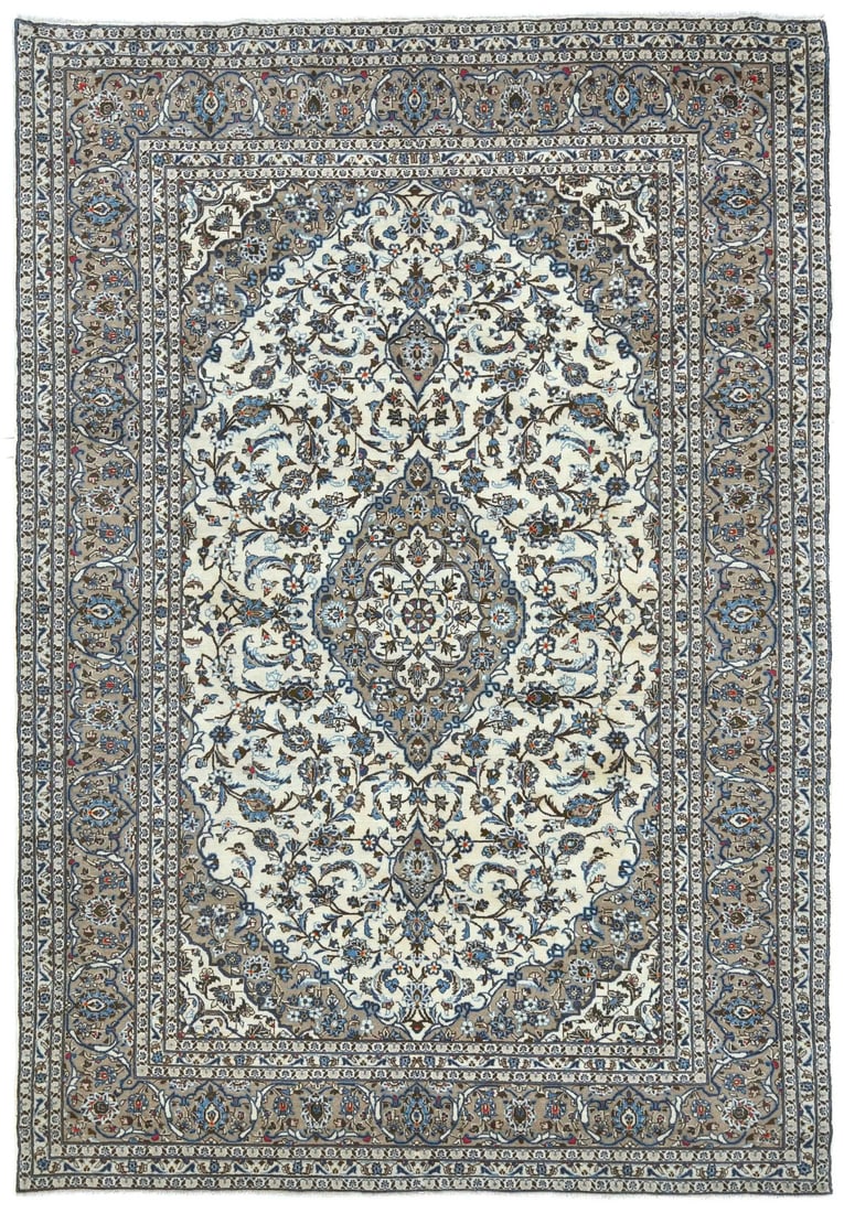 Vintage Handmade Floral Design Wool Area Rug 7'10 x 11'4: Vintage Handmade Floral Design Wool Area Rug 7'10 x 11'4 Enhance your living space with this exquisite vintage handmade Oriental rug, measuring 7'10" x 11'4". Featuring a stunning cream floral design 