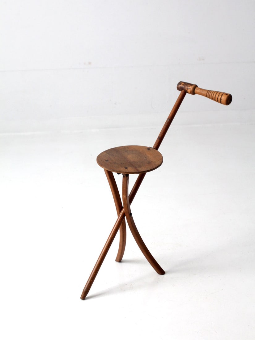 Vintage Stafford-Johnson Kan-O-Seat Folding Walking Cane Stool: Vintage Stafford-Johnson Kan-O-Seat Folding Walking Cane Stool Introducing a Vintage Stafford-Johnson Kan-O-Seat Walking Cane Stool, a unique and practical accessory from the 1930s-1940s era. This inn