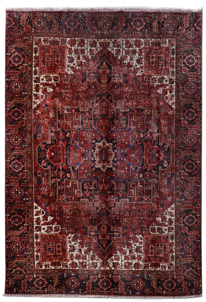 9.8 x 12.6 Salmon Red Persian Heriz Handmade Rug Iran: 9.8 x 12.6 Salmon Red Persian Heriz Handmade Rug Iran Free continental US Shipping Enhance your home with this exquisite 9.8 x 12.6 Handmade Traditional Persian Heriz Rug, a true masterpiece crafted b