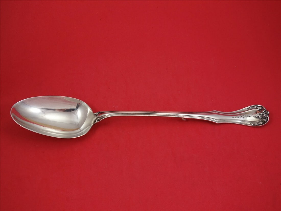 Reed and Barton Devon Sterling Silver Stuffing Spoon 12 1/4": Reed and Barton Devon Sterling Silver Stuffing Spoon 12 1/4" This exquisite stuffing spoon from the Devon pattern by Reed and Barton is a classic addition to any dining collection. Crafted from high-q