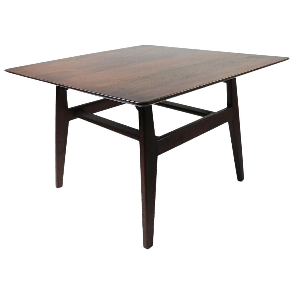 Jens Risom Walnut Square Table 32x32 Brown Design: Jens Risom Walnut Square Table 32x32 Brown Design This elegant square table, designed by renowned designer Jens Risom for Jens Risom Design Inc., showcases a classic mid-century modern style. Crafted 