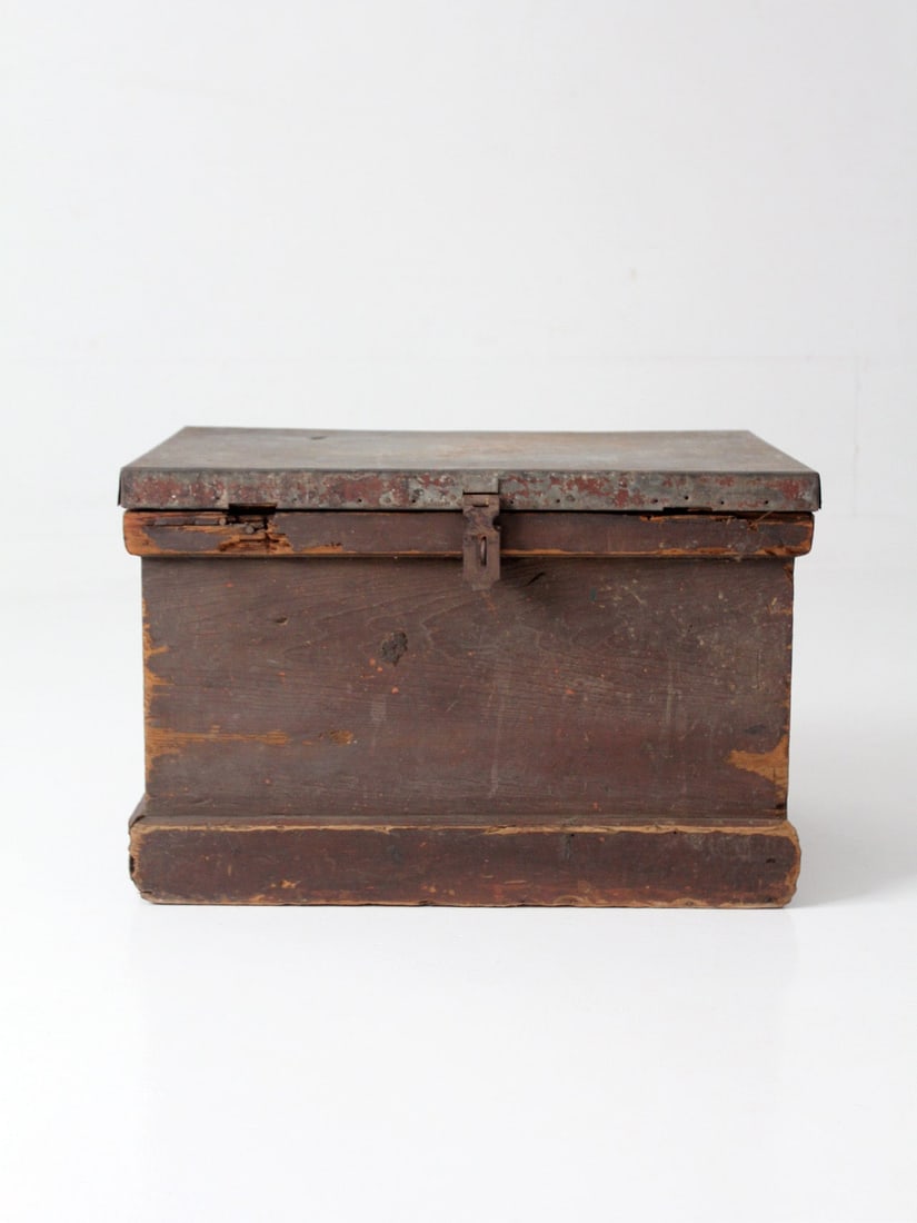 Primitive Wood Railroad Box with Chicago Milwaukee Railway Papers (1 of 18)
