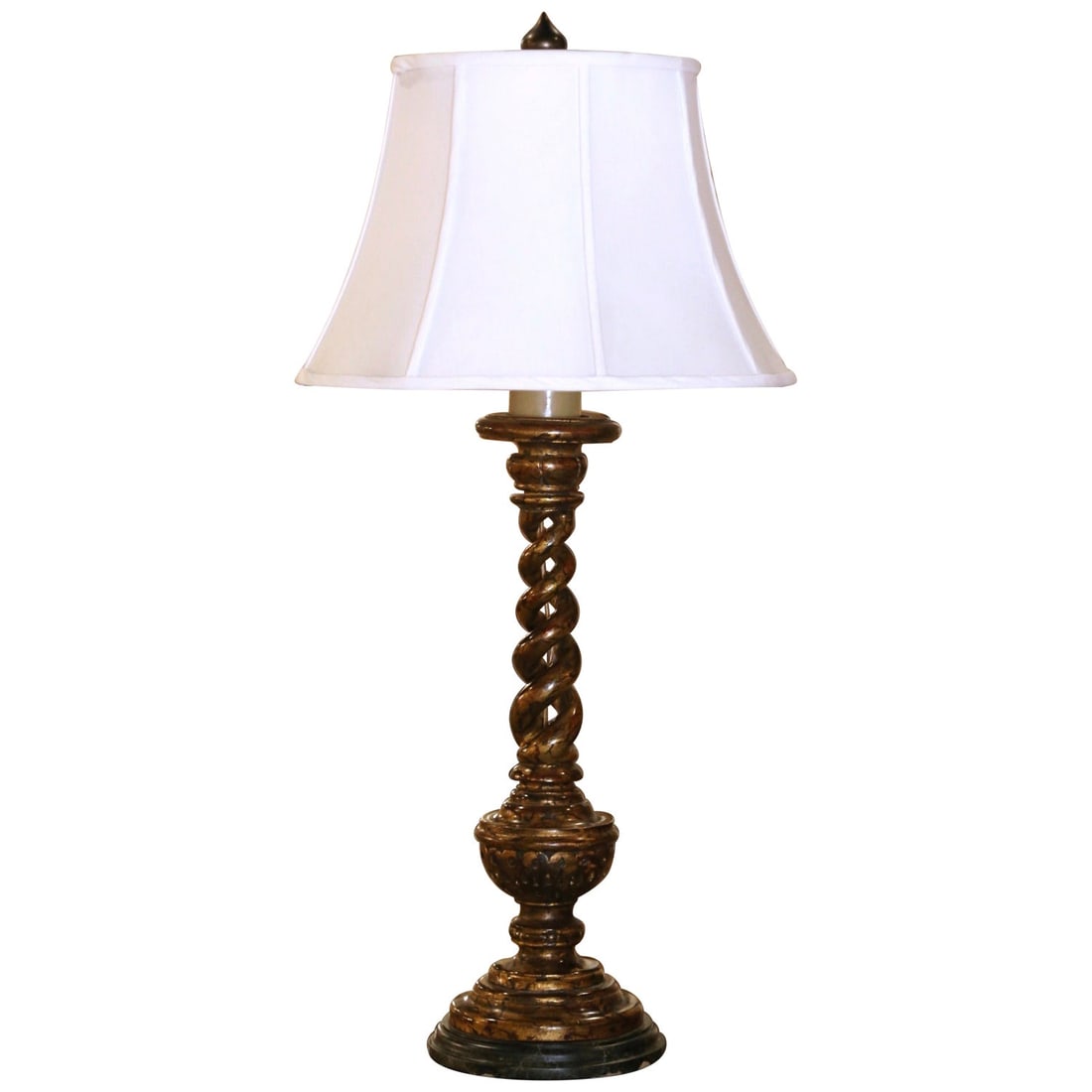 Italian Giltwood Barley Twist Table Lamp with Shade Circa 1960: Italian Giltwood Barley Twist Table Lamp with Shade Circa 1960 This mid-century Italian table lamp features a hand-carved giltwood base with a classic barley twist stem, inspired by Louis XIII style. 