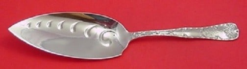 Tiffany & Co. Wave Edge Sterling Silver Fish Server 11 1/4 inches: Tiffany & Co. Wave Edge Sterling Silver Fish Server 11 1/4 inches This exquisite fish server from Tiffany & Co. features the elegant Wave Edge pattern, crafted from high-quality sterling silver. Measu
