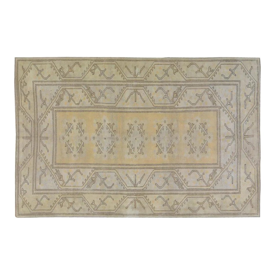 Handmade Wool Anatolian Rug in Tan 6'x9'3" Turkish Vintage: Handmade Wool Anatolian Rug in Tan 6'x9'3" Turkish Vintage This vintage Turkish Anatolian rug is hand-knotted from wool using traditional techniques. Its design combines classic craftsmanship with a c
