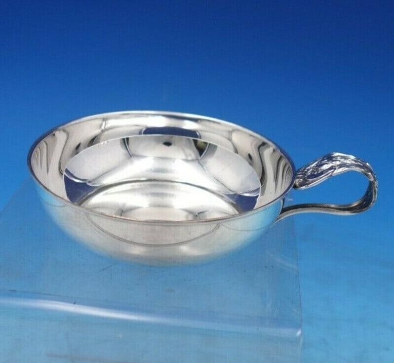 Reed and Barton Francis I Sterling Silver Porringer Child's Bowl: Reed and Barton Francis I Sterling Silver Porringer Child's Bowl This exquisite porringer from the renowned Francis I pattern by Reed and Barton is a stunning example of sterling silver craftsmanship.