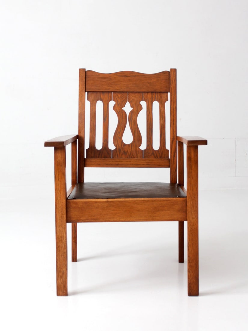 Mission oak antique armchair with wide flat arms (1 of 14)
