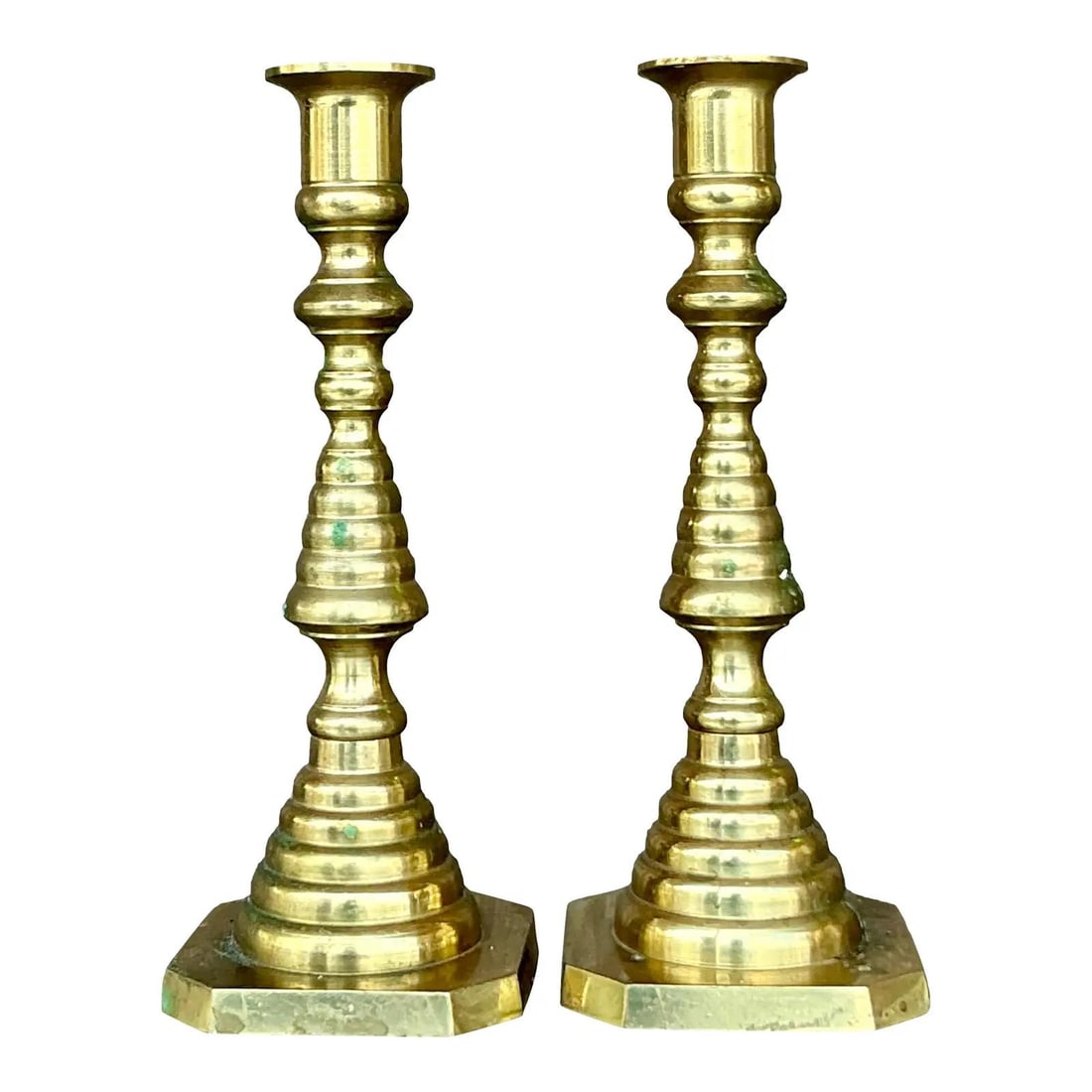 Elegant Vintage Regency Brass Candlesticks Pair 8 Inch Tall: Elegant Vintage Regency Brass Candlesticks Pair 8 Inch Tall Enhance your home decor with this exquisite pair of Vintage Regency Stacked Brass Candlesticks. Featuring an elegantly tiered silhouette and