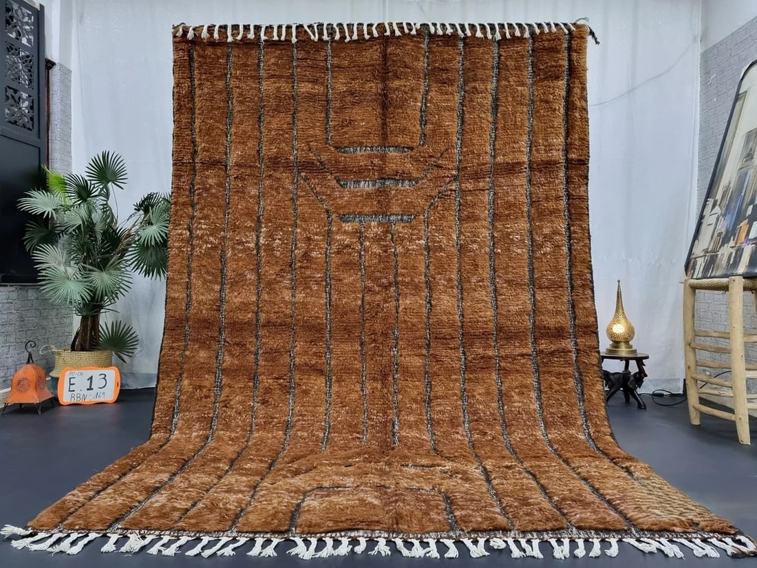 Authentic Handwoven Engraved Wool Rug from Morocco 8 x 5 ft: Authentic Handwoven Engraved Wool Rug from Morocco 8 x 5 ft Experience the elegance of the Stunning Engraved Soft Wool Rug, handwoven in the Atlas Mountains by skilled local Berber women weavers. This
