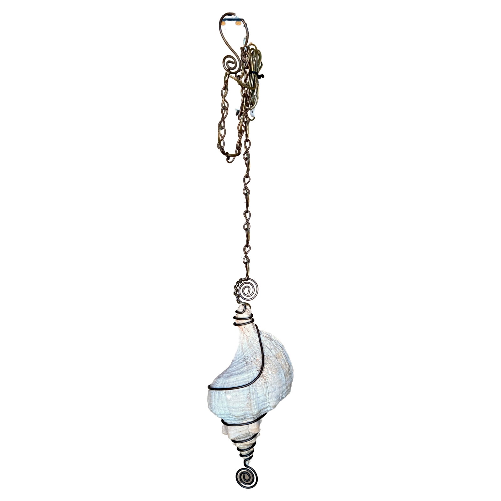 Modern Bronze Conch Shell Chandelier Pendant 1990s USA: Modern Bronze Conch Shell Chandelier Pendant 1990s USA Illuminate your space with this striking modern bronze-mounted conch shell chandelier, a unique lighting fixture hailing from the USA circa 1990s