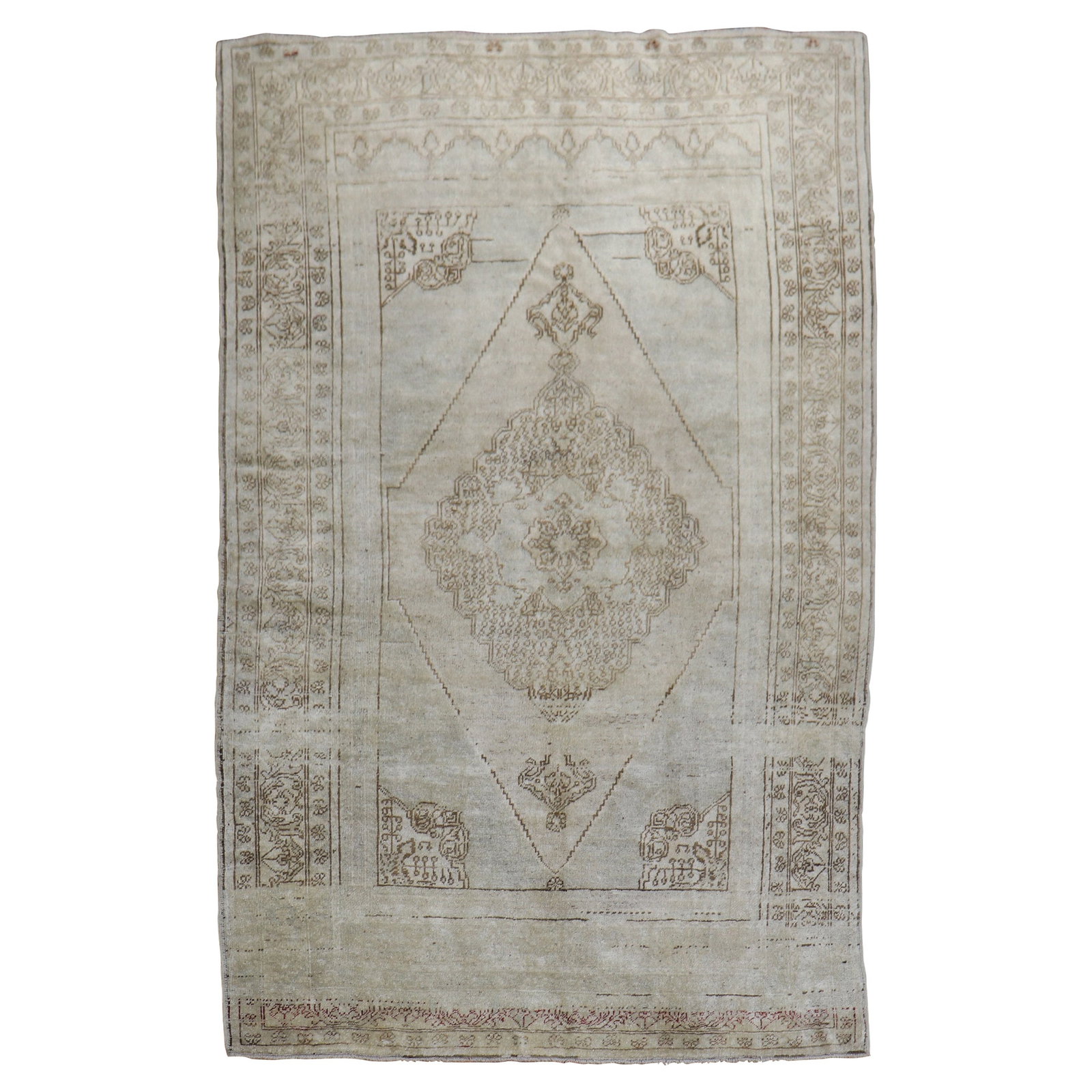 Unique Vintage Turkish Oushak Rug Hand-Knotted Wool 66x100 Neutral Tone: Unique Vintage Turkish Oushak Rug Hand-Knotted Wool 66x100 Neutral Tone Discover a unique vintage Turkish Oushak rug that showcases a stunning neutral tone palette. This one-of-a-kind piece, crafted f