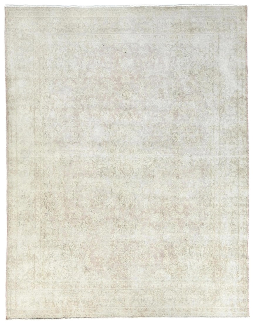 Vintage Hand-Knotted Floral Wool Area Rug 8'8 x 11'2 Distressed Antique: Vintage Hand-Knotted Floral Wool Area Rug 8'8 x 11'2 Distressed Antique This exquisite antique muted floral distressed Oriental rug showcases a charming vintage aesthetic, perfect for enhancing the am