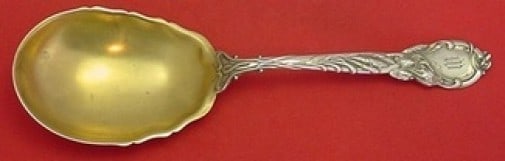 Reed & Barton La Parisienne Sterling Silver Berry Spoon 10 Gold Wash: Reed & Barton La Parisienne Sterling Silver Berry Spoon 10 Gold Wash This exquisite berry spoon is crafted from sterling silver and features a beautiful gold wash finish. Designed in the elegant La Pa