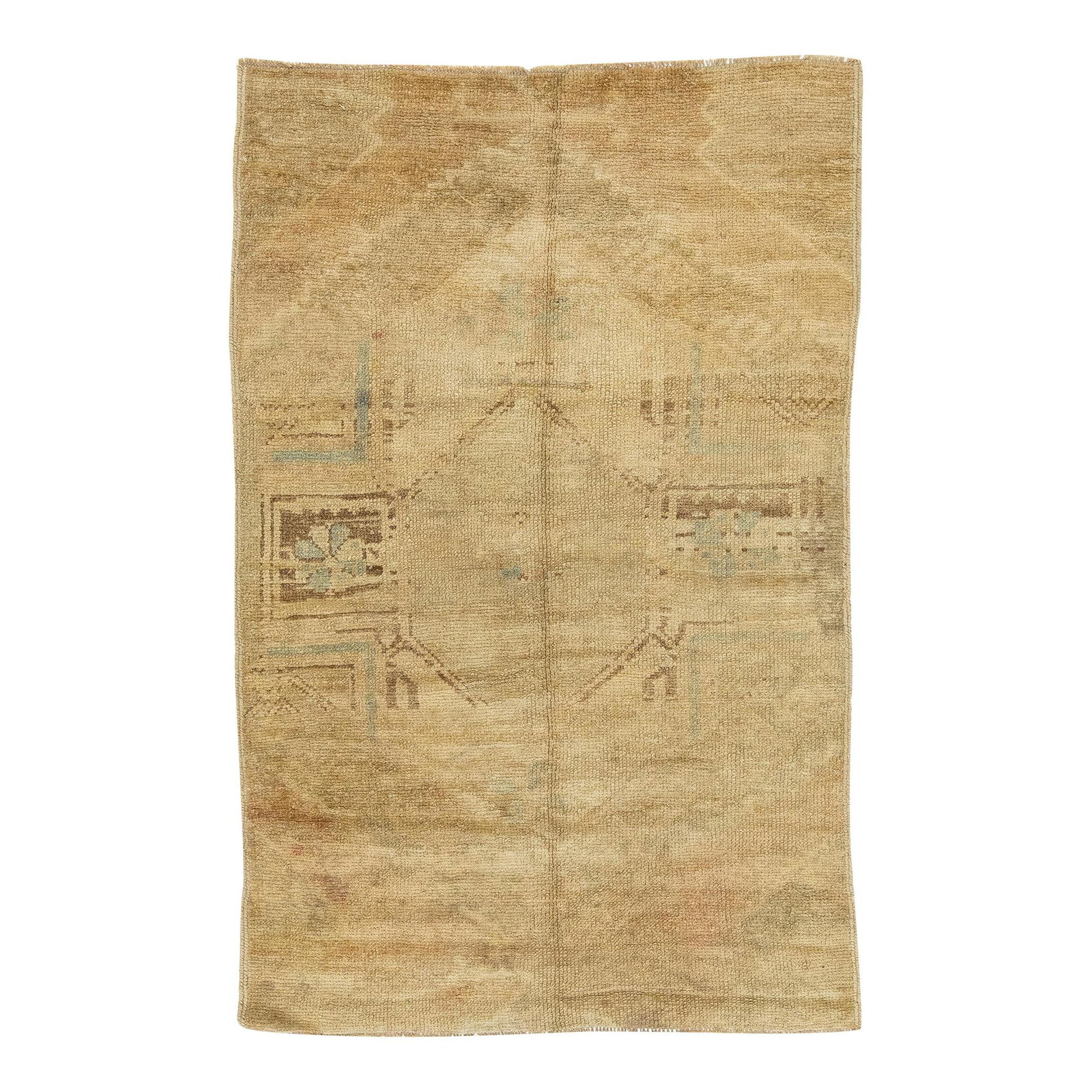 1940s Vintage Turkish Anatolian Geometric Wool Rug Tan: 1940s Vintage Turkish Anatolian Geometric Wool Rug Tan Experience the timeless beauty of this Vintage Turkish Anatolian Handmade Tan Wool Rug, crafted in the 1940s. This exquisite scatter rug features