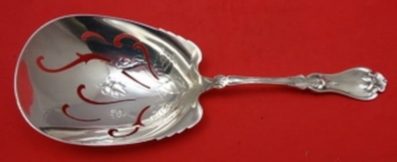 Saratoga Chip Server Sterling Silver Violet Pattern 9 7/8 Inch Pierced Design: Saratoga Chip Server Sterling Silver Violet Pattern 9 7/8 Inch Pierced Design This is a rare Violet by Whiting Saratoga chip server crafted in sterling silver. The serving spoon features intricate pie