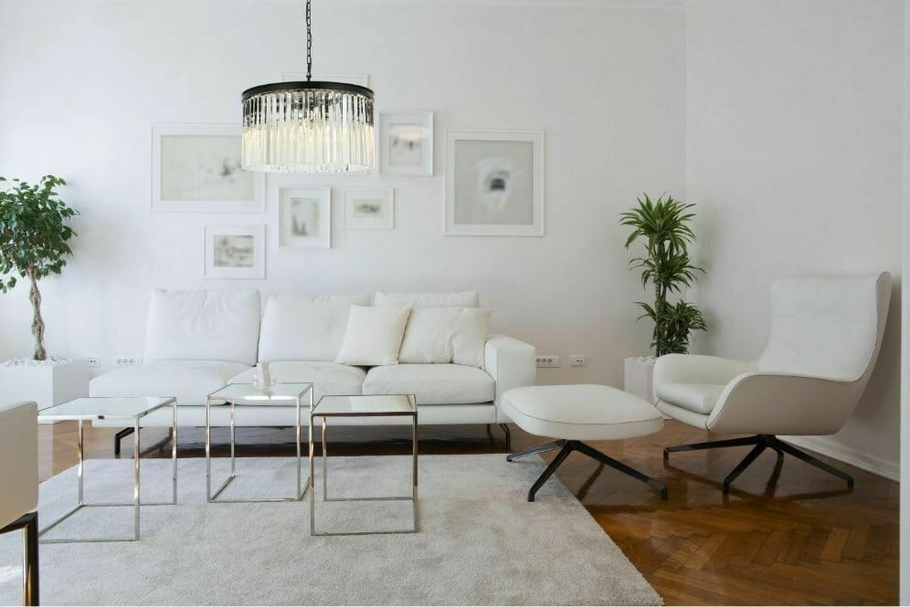 Sydney 8-Light Matte Black Crystal Chandelier 26 Inch: Sydney 8-Light Matte Black Crystal Chandelier 26 Inch This modern crystal chandelier features a matte black frame and Royal Cut clear crystals, offering an elegant and contemporary look for dining roo