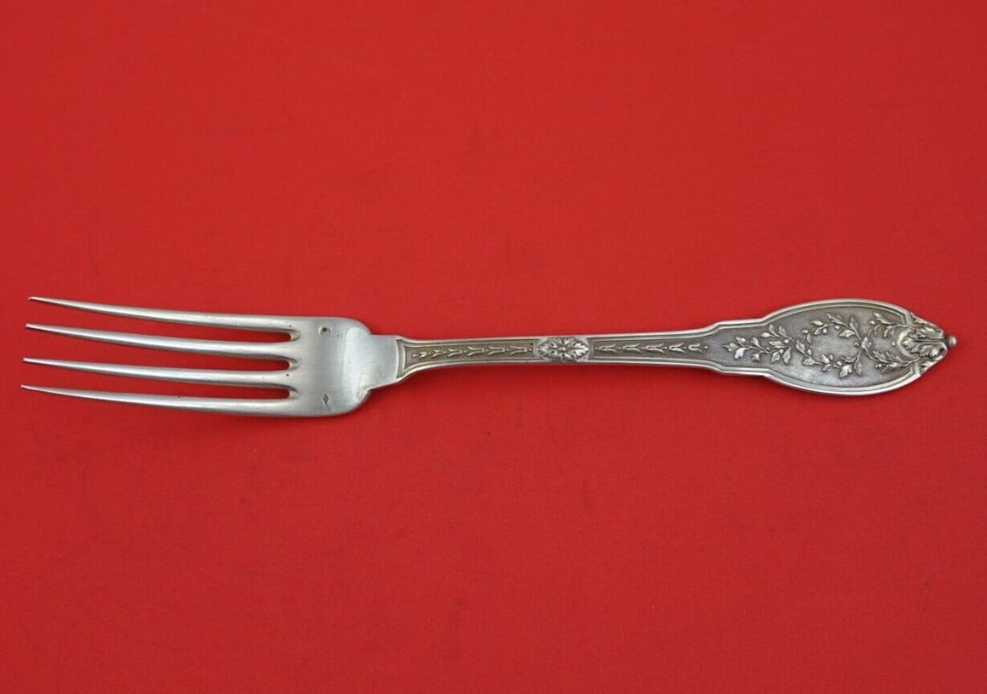 Puiforcat Artois Sterling Silver Dinner Fork 8 5/8" Heirloom: Puiforcat Artois Sterling Silver Dinner Fork 8 5/8" Heirloom This exquisite dinner fork is part of the Artois pattern by Puiforcat, renowned for its craftsmanship. Made of high-quality sterling silver