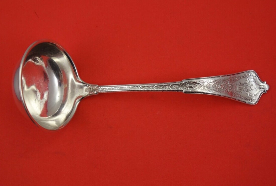 Tiffany & Co Persian Sterling Silver Gravy Ladle 6.5 inch Monogrammed: Tiffany & Co Persian Sterling Silver Gravy Ladle 6.5 inch Monogrammed This exquisite gravy ladle from the renowned Persian pattern by Tiffany & Co. features a rounded bowl with a convenient lip, measu