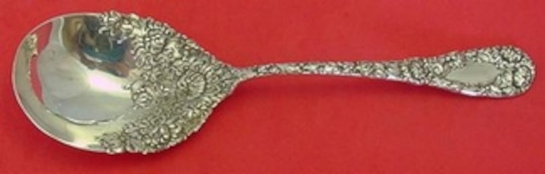 Durgin Chrysanthemum Sterling Silver 9 Inch Berry Spoon: Durgin Chrysanthemum Sterling Silver 9 Inch Berry Spoon This exquisite 9-inch serving spoon, crafted in the elegant Chrysanthemum pattern by Durgin, showcases the timeless beauty of sterling silver. M