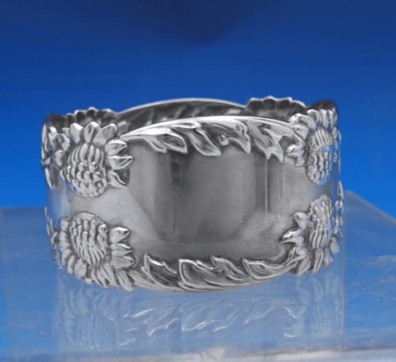 Tiffany & Co Chrysanthemum Sterling Silver Napkin Ring 1.7 ozt (1 of 4)