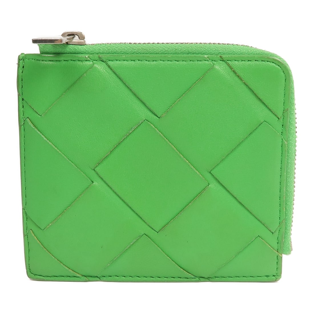 Bottega Veneta Green Intrecciato Leather Coin Purse BV SHW 580283: Bottega Veneta Green Intrecciato Leather Coin Purse BV SHW 580283 This Bottega Veneta coin purse features the brand's signature Intrecciato leather craftsmanship in a vibrant green color. Designed for