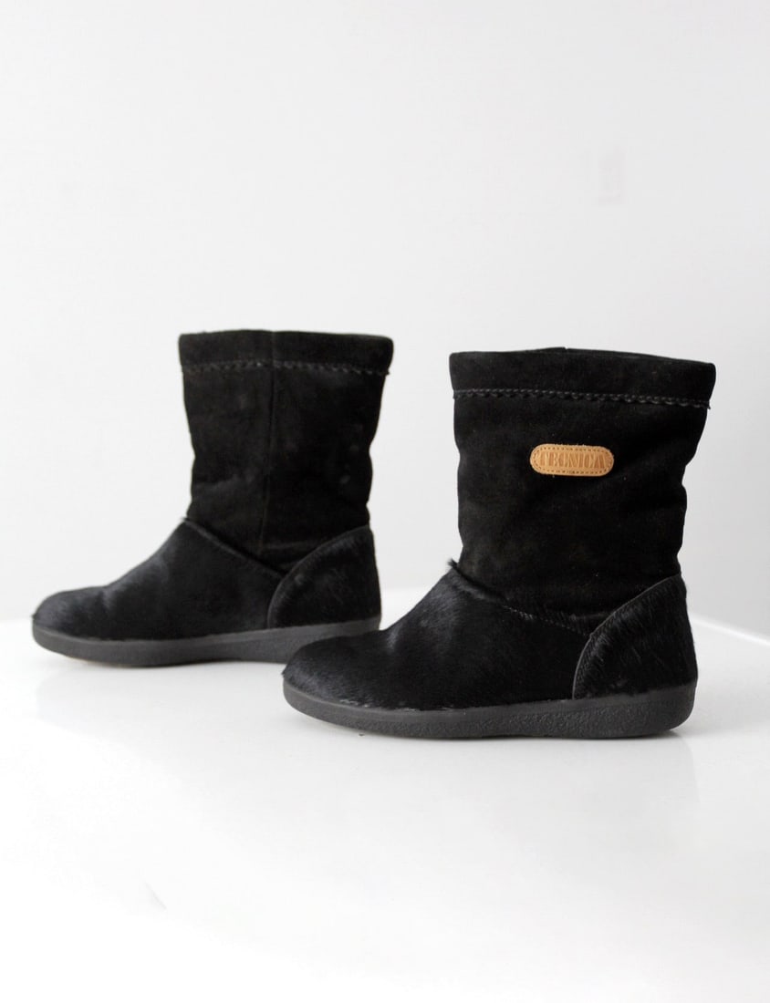 Vintage Tecnica Black Suede Fur Winter Boots US 7: Vintage Tecnica Black Suede Fur Winter Boots US 7 Discover the perfect blend of warmth, comfort, and style with these Vintage Tecnica Black Fur Suede Winter Boots. Crafted with a black suede upper and