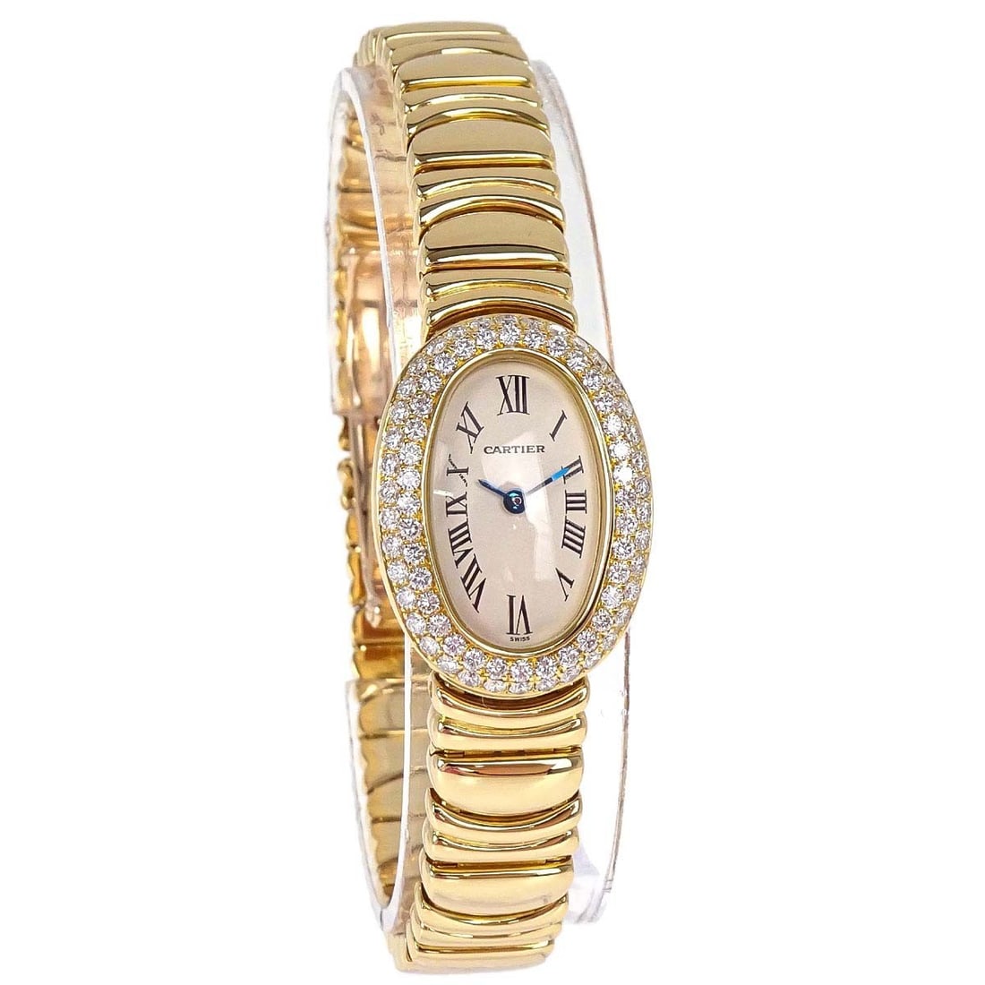 Cartier Ref.2368 Mini Baignoire quartz wristwatch in 18K yellow gold diamond: Cartier Ref.2368 Mini Baignoire quartz wristwatch in 18K yellow gold diamond Cartier Mini Baignoire Ref. 2368 quartz wristwatch in 18K yellow gold with diamond accents. This women's watch features a w