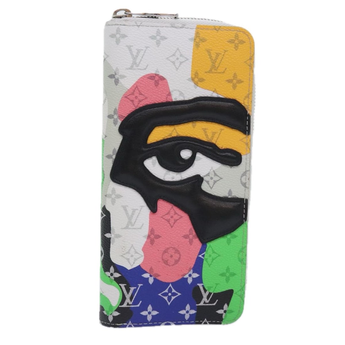 Louis Vuitton M82590 Zippy Vertical Long Wallet Monogram Canvas White: Louis Vuitton M82590 Zippy Vertical Long Wallet Monogram Canvas White Louis Vuitton Monogram LV Portrait Zippy Vertical Wallet in white monogram canvas. This long wallet is made in Spain and includes 