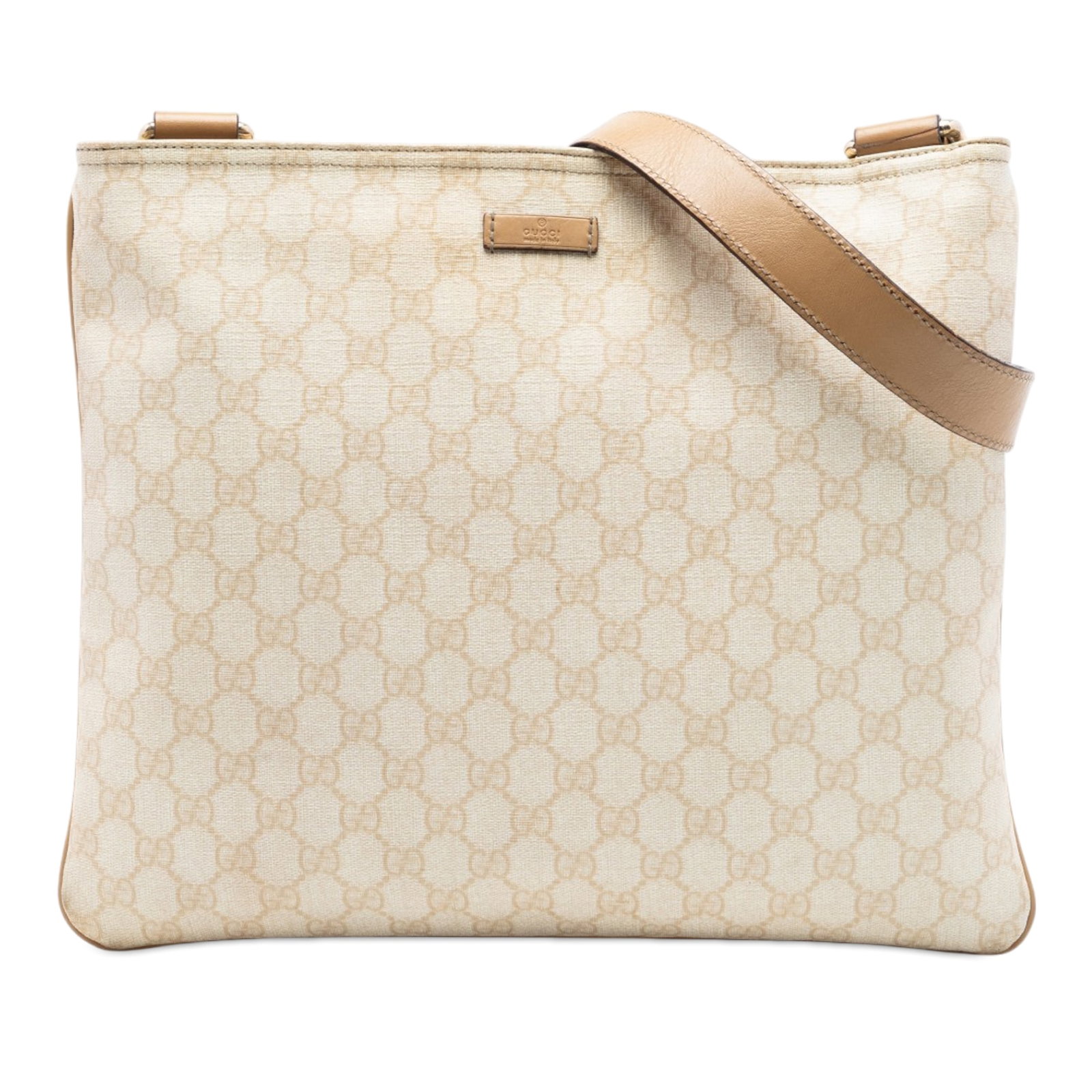 Gucci GG Supreme White Crossbody Bag: Gucci GG Supreme White Crossbody Bag This Gucci GG Supreme Crossbody bag is crafted from coated canvas with a white fabric finish and features an adjustable flat leather strap. The design includes a t