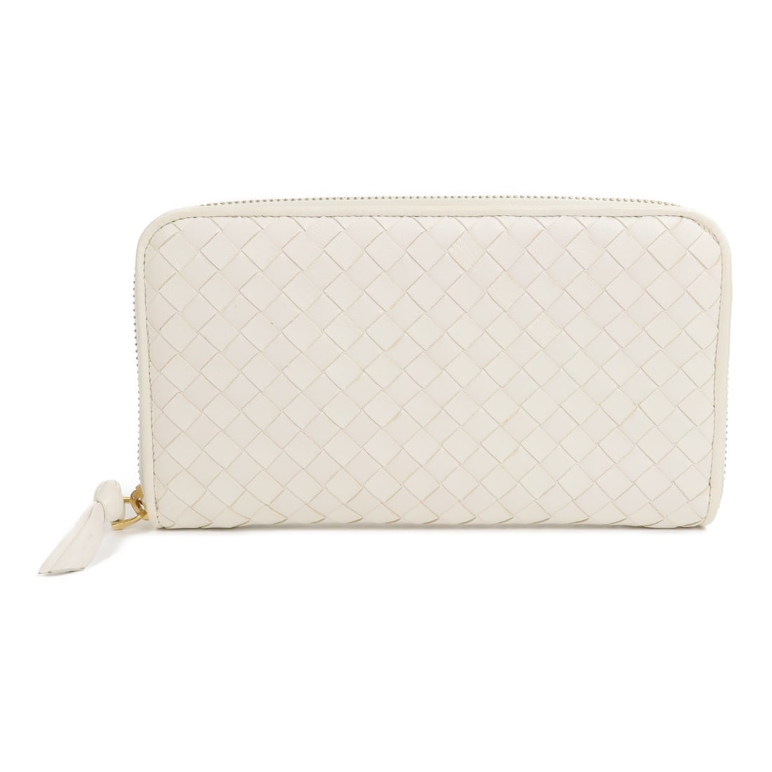 Bottega Veneta 114076 Zip Around Long Wallet White Lambskin: Bottega Veneta 114076 Zip Around Long Wallet White Lambskin Zip-around long wallet by Bottega Veneta in white lambskin leather. Made in Italy, this women's wallet shows reasonable wear and tear consis