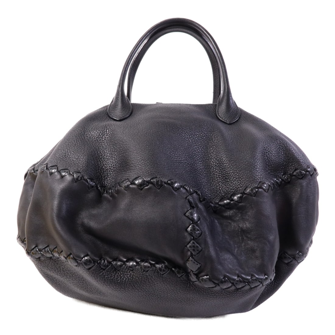 Bottega Veneta Cushion Black Calfskin Handbag with Silver Hardware: Bottega Veneta Cushion Black Calfskin Handbag with Silver Hardware This Bottega Veneta Cushion Bag is crafted from black calfskin leather and features silver-tone hardware. Designed as a women's handb