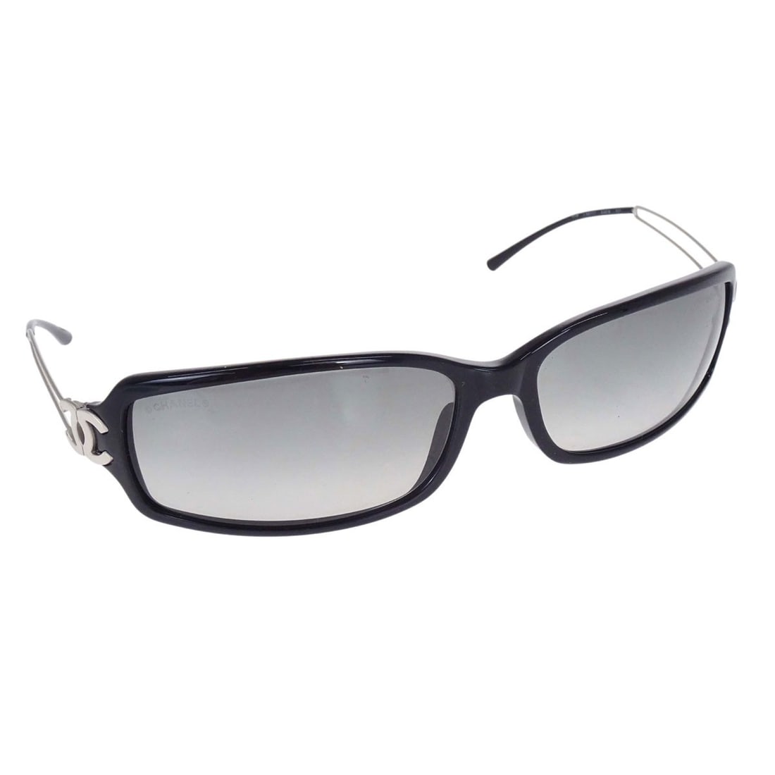 CHANEL CC Logos Womens Sunglasses Black Acrylic Italy: CHANEL CC Logos Womens Sunglasses Black Acrylic Italy CHANEL women's sunglasses featuring the CC Logos model with acrylic frames and black acrylic lenses. Made in Italy, this pair is in very good cond