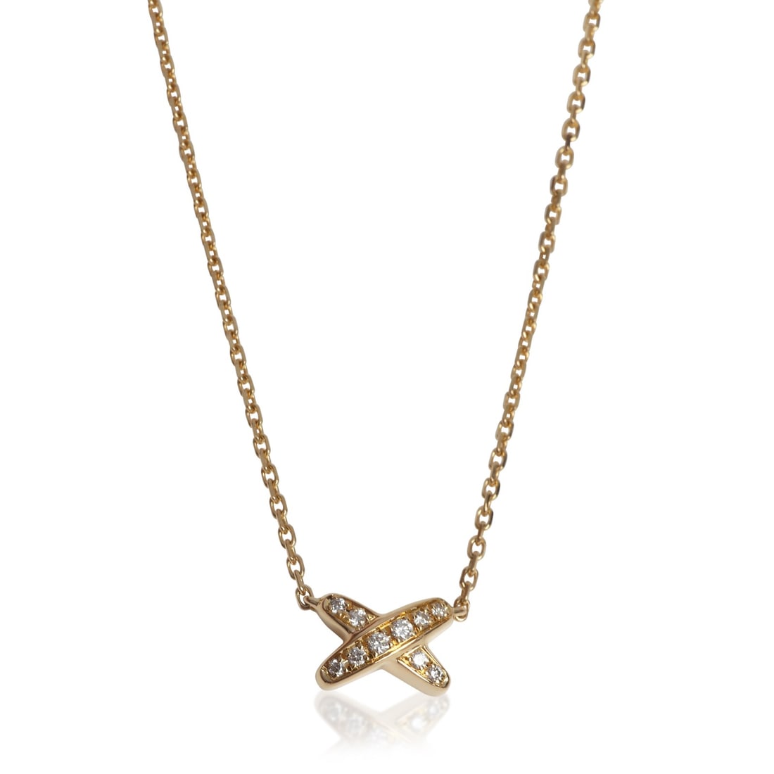 Chaumet Jeux de Liens 18k Yellow Gold Diamond Pendant with Box: Chaumet Jeux de Liens 18k Yellow Gold Diamond Pendant with Box This Chaumet Small Model Jeux de Liens pendant is crafted from 18k yellow gold and features round brilliant diamonds with a total carat w