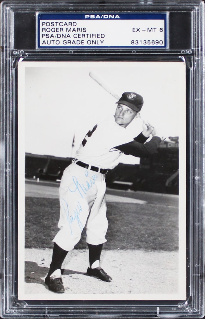 Roger Maris Signed Yankees Postcard 3.5x5.5 PSA/DNA Authenticated Ex-MT 6: Roger Maris Signed Yankees Postcard 3.5x5.5 PSA/DNA Authenticated Ex-MT 6 This is a 3.5x5.5 postcard personally signed by Roger Maris, the legendary outfielder of the New York Yankees. Graded Ex-MT 6 