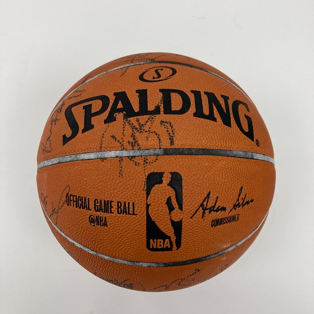 San Antonio Spurs Game Used Basketball Signed by Parker Ginobili Leonard: San Antonio Spurs Game Used Basketball Signed by Parker Ginobili Leonard This is an authentic San Antonio Spurs team-signed game-used basketball featuring the signatures of notable players including T