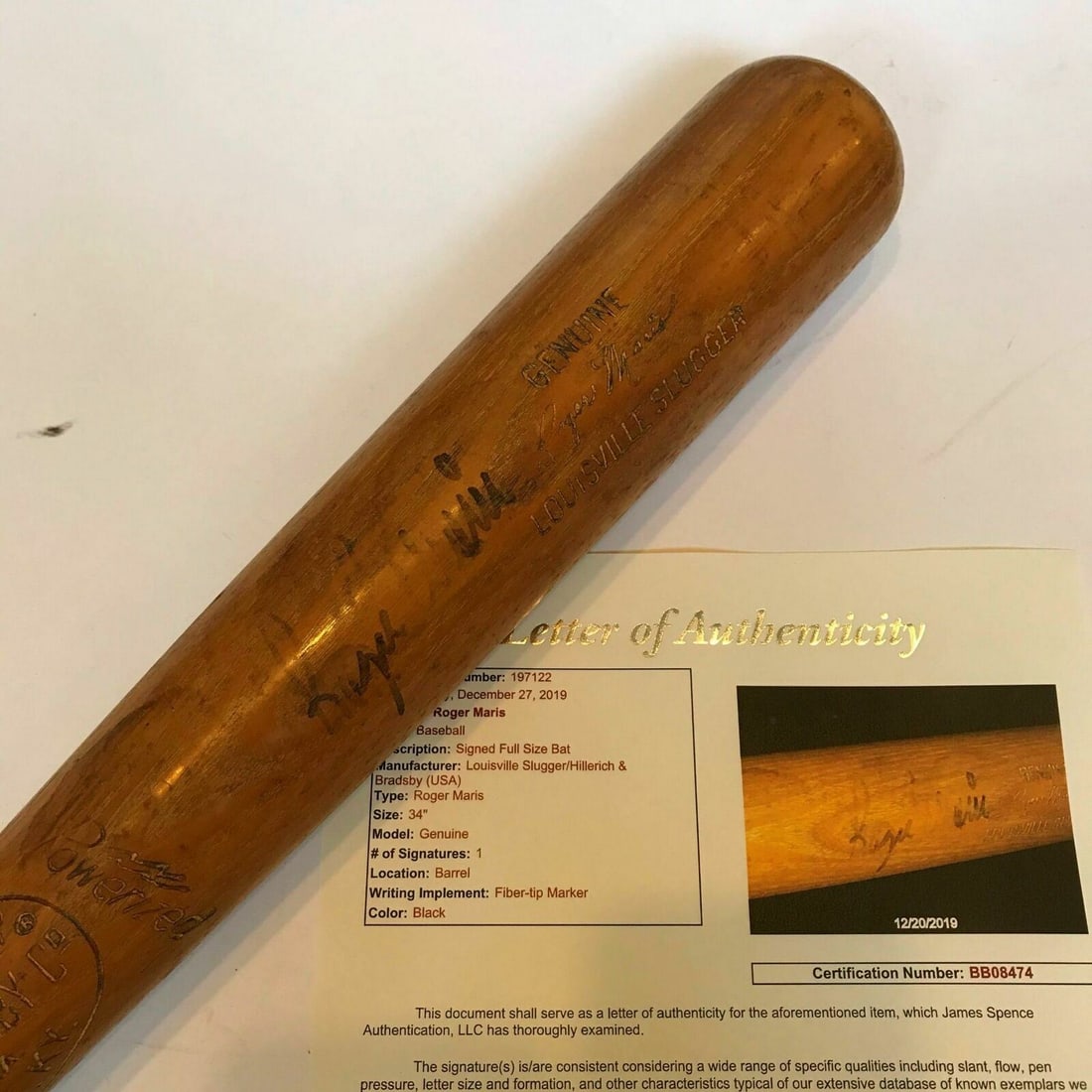 Roger Maris Signed 1965 Louisville Slugger Bat PSA JSA COA Yankees: Roger Maris Signed 1965 Louisville Slugger Bat PSA JSA COA Yankees This is an original 1965 game model Louisville Slugger baseball bat signed by the legendary Roger Maris, known for his time with the 