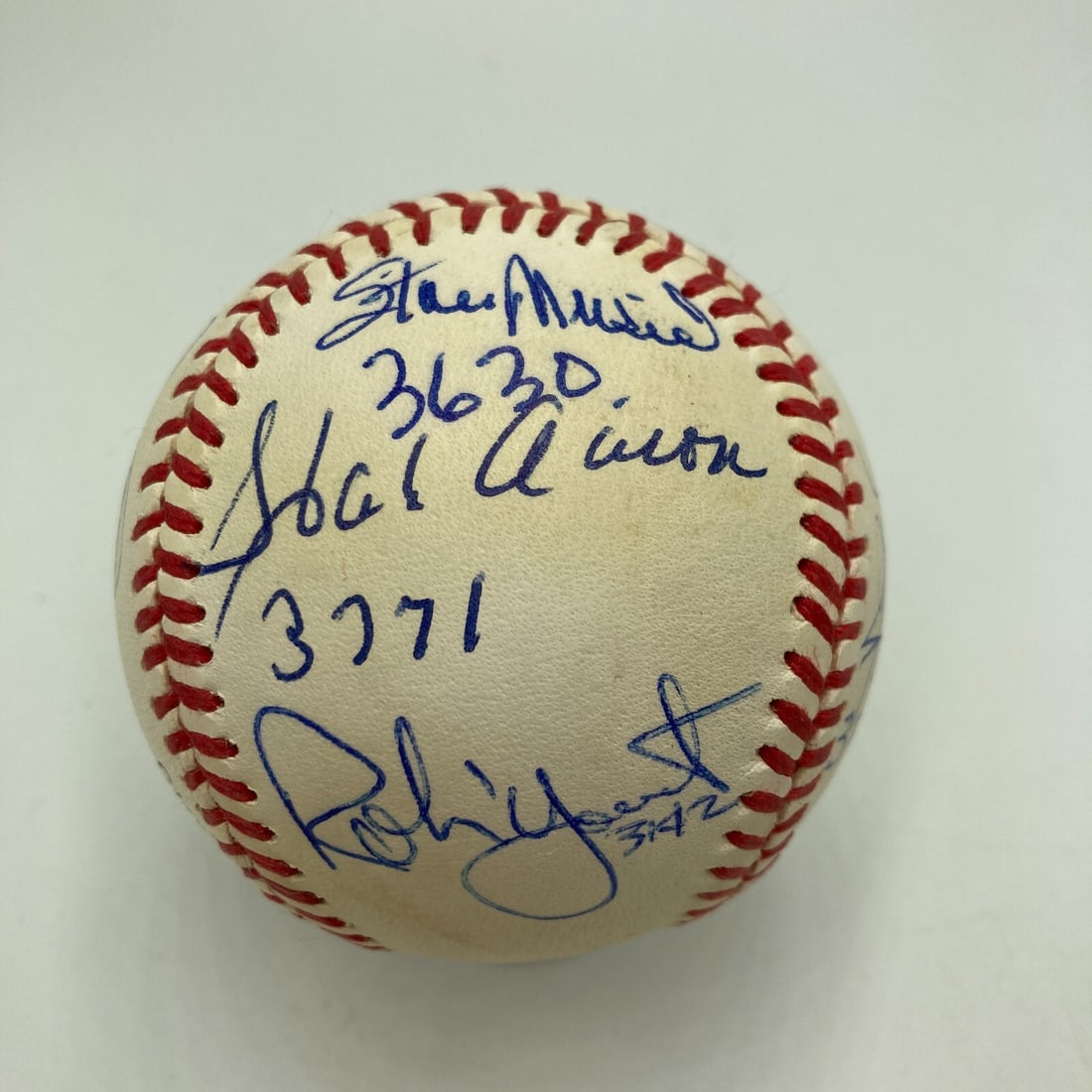 3,000 Hit Club Signed Baseball with 11 Signatures JSA COA: 3,000 Hit Club Signed Baseball with 11 Signatures JSA COA Celebrate baseball history with this stunning 3,000 Hit Club signed baseball. This official Rawlings W. White National League ball features th