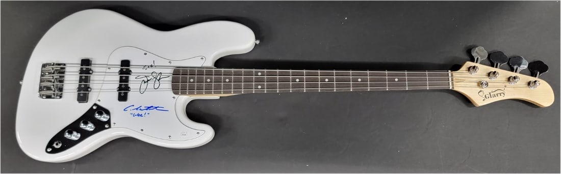 JSA LOA Glee Autographed Guitar by Jane Lynch and Cory Monteith (1 of 3)