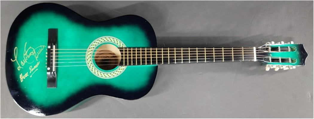 Acoustic Guitar Signed by Lou Ferrigno with Hulk Smash Inscription Beckett Authenticated (1 of 3)