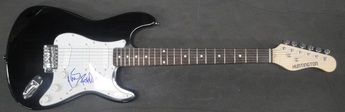 Gavin Rossdale Signed Electric Guitar Bush Authenticated by JSA: Gavin Rossdale Signed Electric Guitar Bush Authenticated by JSA Own a piece of music history with this authentic autographed electric guitar by Gavin Rossdale, the lead vocalist and guitarist of the r