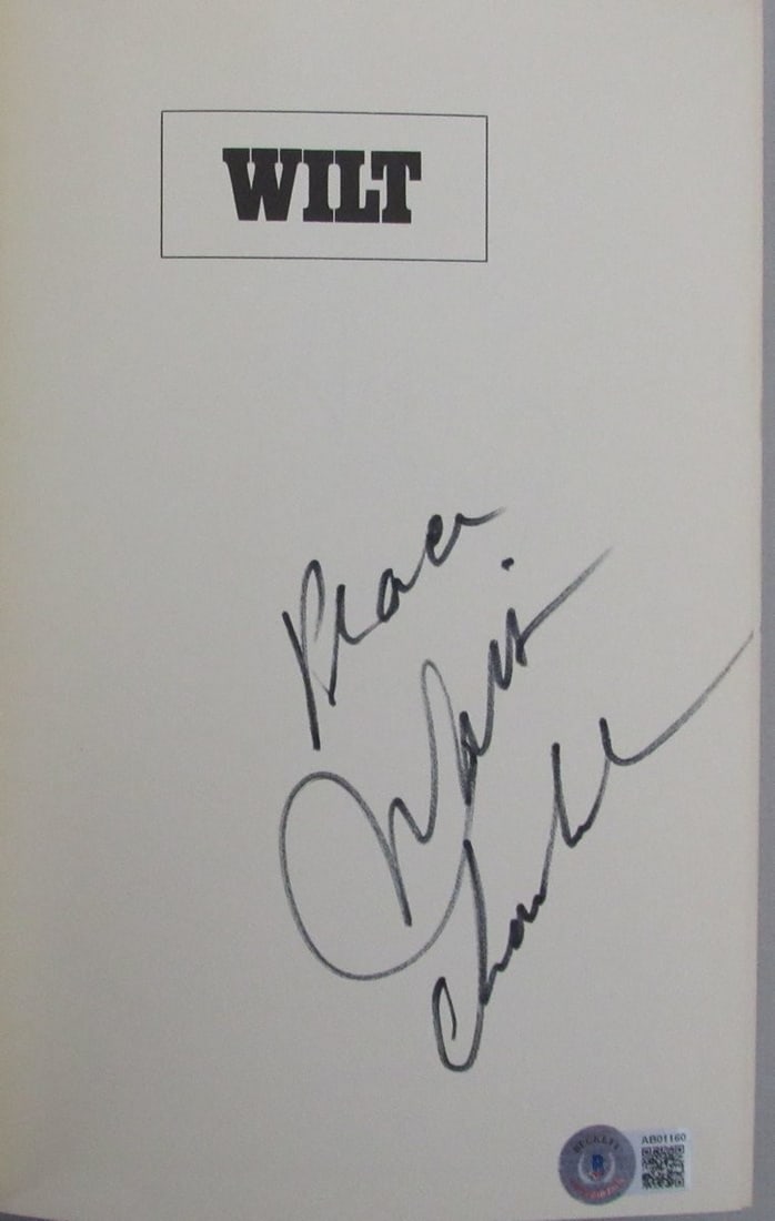 Wilt Chamberlain HOF Signed Autographed Book Beckett Authenticated: Wilt Chamberlain HOF Signed Autographed Book Beckett Authenticated This is an original signed copy of the book "Wilt" by Wilt Chamberlain, honoring his Hall of Fame career with the Philadelphia 76ers.